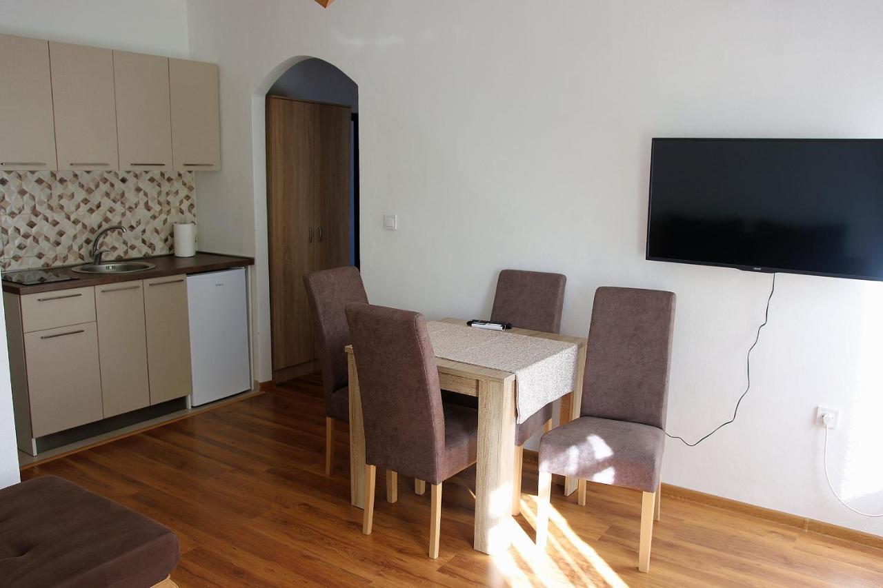 Apartmani 15 Cetinje Esterno foto
