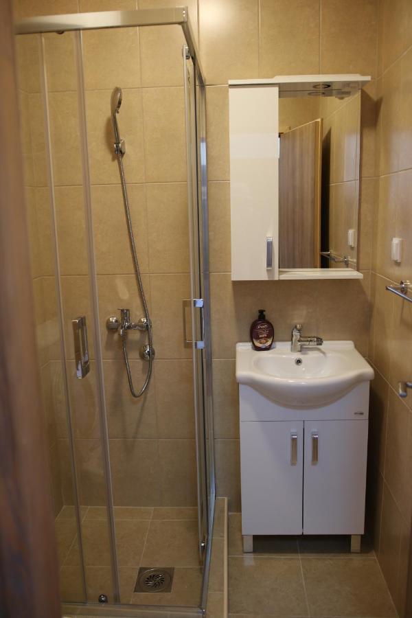 Apartmani 15 Cetinje Esterno foto